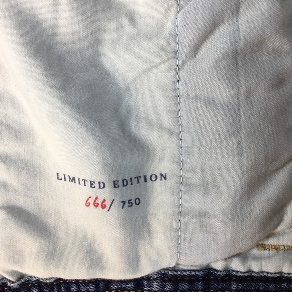 American Eagle Outfitters Graffiti Denim Jacket - Picture 8 of 9